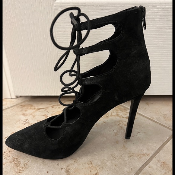 Steve Madden stiletto lace up - Picture 1 of 3